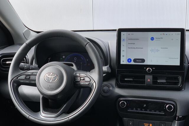 Toyota YARIS 1.5 Hybrid 115 Dynamic / Comfort Pack / Nu €2.000 extra inruilwaarde!