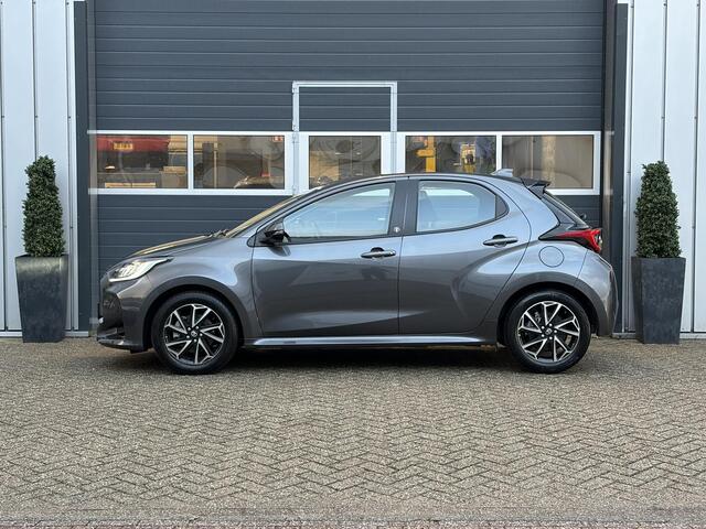 Toyota YARIS 1.5-l-VVT-i Hybrid CVT Luxe | LED | Parkeer sensoren | Camera | Dodehoek |