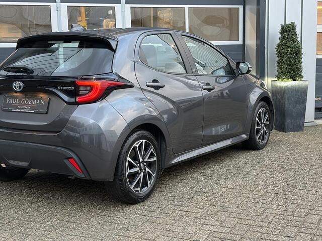 Toyota YARIS 1.5-l-VVT-i Hybrid CVT Luxe | LED | Parkeer sensoren | Camera | Dodehoek |