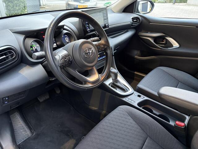 Toyota YARIS 1.5-l-VVT-i Hybrid CVT Luxe | LED | Parkeer sensoren | Camera | Dodehoek |