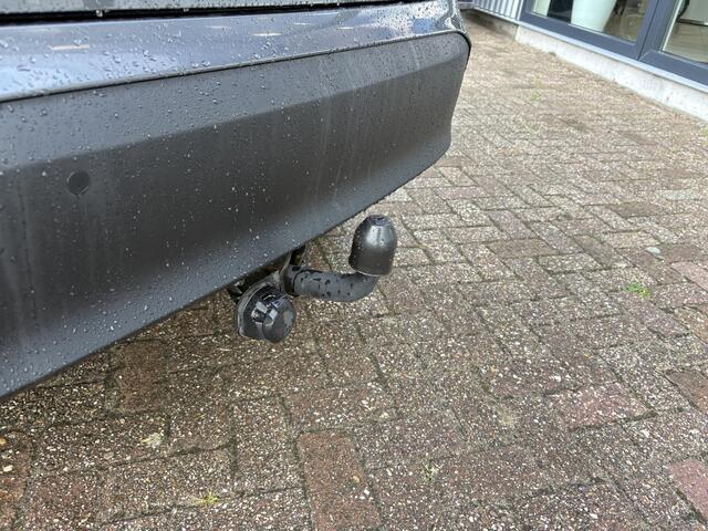 Toyota YARIS Cross 1.5 Hybrid Business