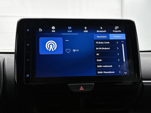 Toyota YARIS Cross 1.5 Hybrid Dynamic | Voorstoelen verwarmd | Stuurwiel verwarmd |