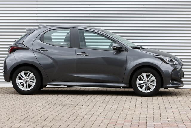 Toyota YARIS 1.5 Hybrid 115 Active Face-Lift