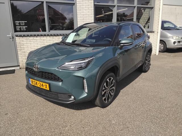 Toyota YARIS Cross 1.5 Hybrid 130 Style Edition Forest green/blindspot/