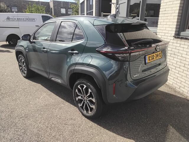 Toyota YARIS Cross 1.5 Hybrid 130 Style Edition Forest green/blindspot/