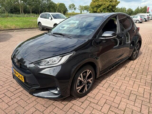 Toyota YARIS 1.5 Hybrid 115 First Edition