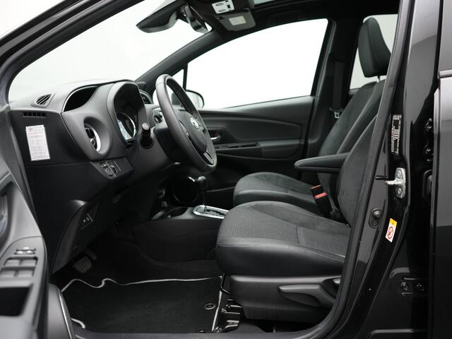 Toyota YARIS Executive | Dealer Onderhouden | Panorama dak| Navigatie |