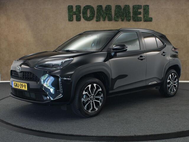Toyota YARIS Cross 1.5 Hybrid 130 Executive - 17 INCH LICHT METALEN VELGEN MET MICHELIN CROSS CLIMATE BANDEN - NAVIGATIE - PARKEERSENSOREN VOOR/ ACHTER - CLIMATE CONTROL - CAMERA - VOORSTOELEN VERWARMD - KEYLESS ENTRY/ START - DODEHOEK DETECTIE - DRAADLOZE TELEFOONLADER - STUUR/ VOORRUIT VERWARMD