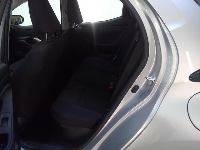 Toyota YARIS 1.5 HYBRID 115 ACTIVE I AUTOMAAT I APPLE CARPLAY I P-CAMERA I ADAPTIVE CRUISE CONTROL
