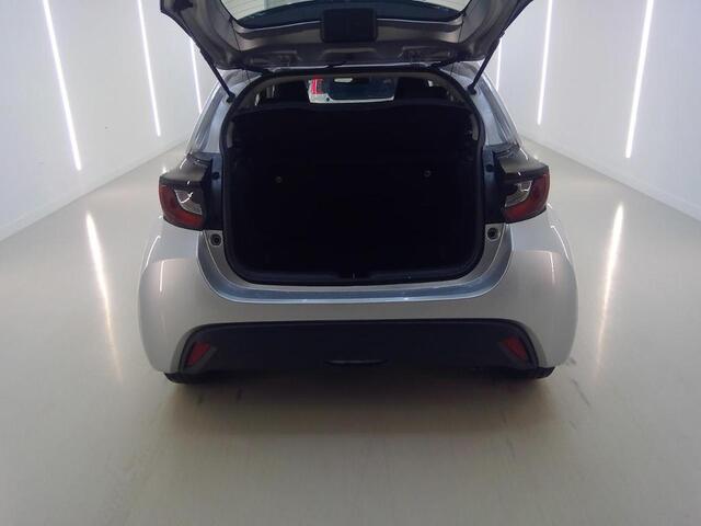 Toyota YARIS 1.5 HYBRID 115 ACTIVE I AUTOMAAT I APPLE CARPLAY I P-CAMERA I ADAPTIVE CRUISE CONTROL