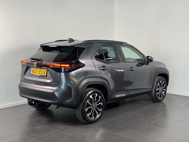 Toyota YARIS Cross 1.5 Hybrid 130 Dynamic + Comfort Pack | Dodehoekdetectie | Parkeersensoren voor en achter | 130 pk |