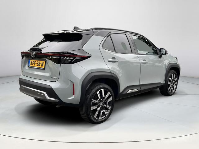 Toyota YARIS Cross 1.5 Hybrid 130 Launch Edition | Panoramadak | Stoel+ stuurverwarming | Head up display | JBL audio | Elektrische klep |