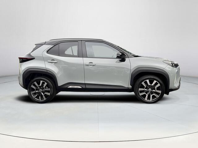Toyota YARIS Cross 1.5 Hybrid 130 Launch Edition | Panoramadak | Stoel+ stuurverwarming | Head up display | JBL audio | Elektrische klep |