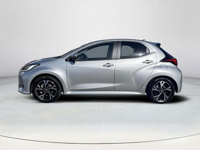Toyota YARIS 1.5 Hybrid 115 Dynamic | Parkeersensoren | Dode hoek waarschuwing | Stoelverwarming | LED koplampen |