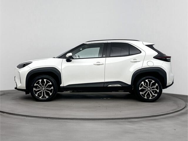 Toyota YARIS Cross 1.5 Hybrid 130 First Edition | Stuur-Stoelverwarming | 17" Lichtmetalen velgen |