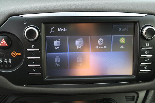 Toyota YARIS 1.5 VVT-i Aspiration Navigatie, Cruise controle, Achteruitrijcamera