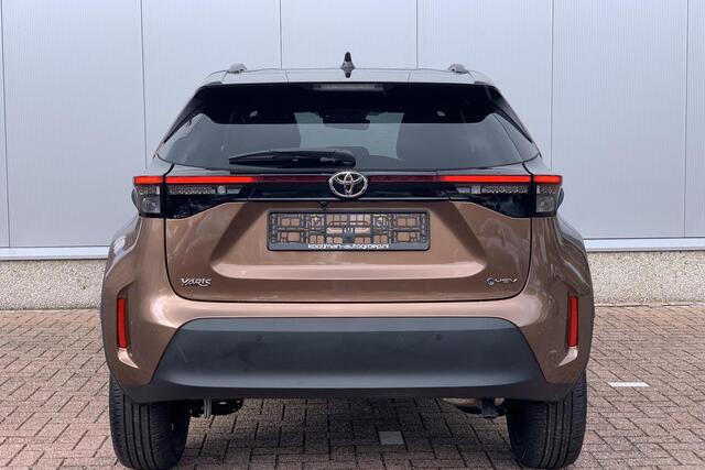 Toyota YARIS Cross 1.5 Hybrid 130 Executive / Premium Pack / Head-Up / Stoel- en Stuurverwarming / Direct Leverbaar!