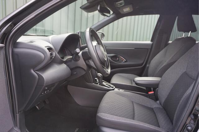 Toyota YARIS Cross 1.5 Hybrid Dynamic + Carplay/ Camera/ Keyless/ LED/ Stoelverw./ Garantie!
