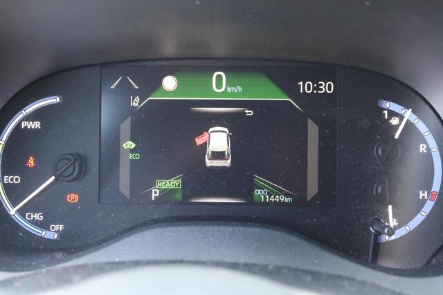 Toyota YARIS Cross 1.5 Hybrid Executive Head Up Display, Parkeersensoren voor,- en achterzijde,