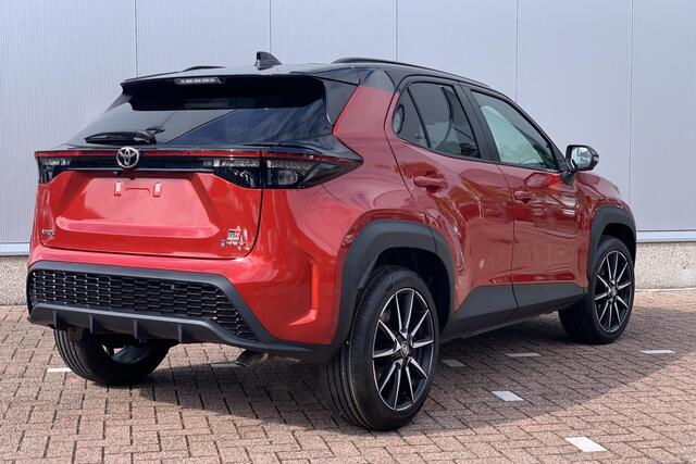 Toyota YARIS Cross 1.5 Hybrid 130 GR Sport / GR Sport Plus / Direct Leverbaar / Nu met €2.500 inruil premie!