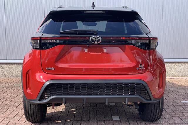 Toyota YARIS Cross 1.5 Hybrid 130 GR Sport / GR Sport Plus / Direct Leverbaar / Nu met €2.500 inruil premie!