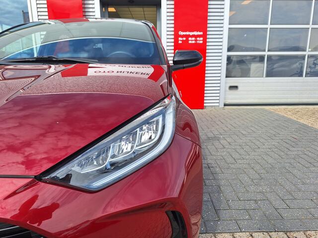 Toyota YARIS 1.5 Hybrid Style Bi-Tone Limited