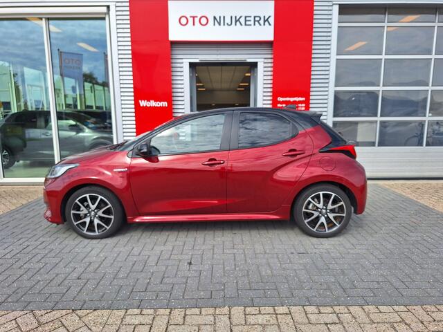 Toyota YARIS 1.5 Hybrid Style Bi-Tone Limited