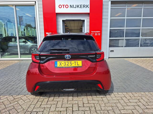 Toyota YARIS 1.5 Hybrid Style Bi-Tone Limited