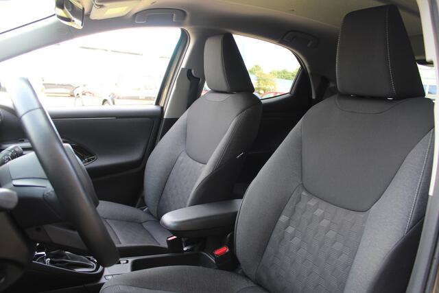 Toyota YARIS 1.5 Hybrid 115 Dynamic | Rijklaar | Apple/Android | Stoel/Stuur-verwarming | Adap. Cruise. | Clima | Camera
