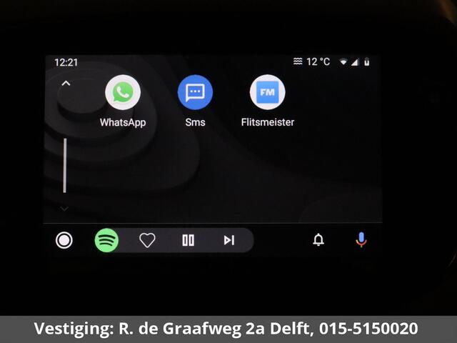 Toyota YARIS Cross 1.5 Hybrid 115 Dynamic Luxury | Stuur- & Stoelverwarming | Apple Carplay & AndroidAUTO | Camera | Privacy Glass |