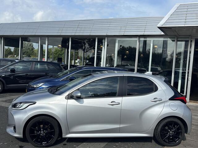 Toyota YARIS 1.5 VVT-i Style Airco | Parkeersensoren | Camera | Cruise Controle | Car Play