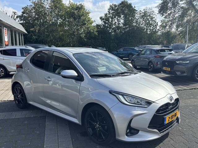 Toyota YARIS 1.5 VVT-i Style Airco | Parkeersensoren | Camera | Cruise Controle | Car Play
