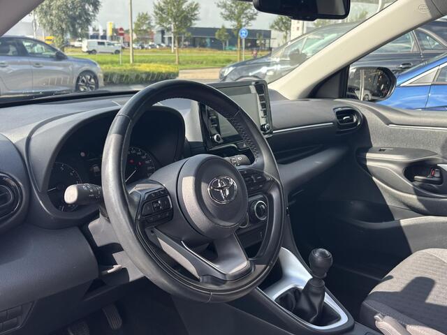 Toyota YARIS 1.5 VVT-i Style Airco | Parkeersensoren | Camera | Cruise Controle | Car Play