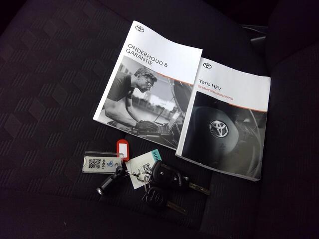 Toyota YARIS 1.5 HYBRID 115 ACTIVE I AUTOMAAT I APPLE CARPLAY I P-CAMERA I ADAPTIVE CRUISE CONTROL