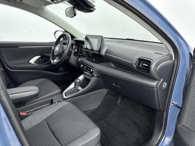 Toyota YARIS 1.5 Hybrid 115 Dynamic Navi | Stoelverwarming | Automatisch Dimmende Binnenspiegel | Elektrische Ramen V+A | Lichtmetalen Velgen |