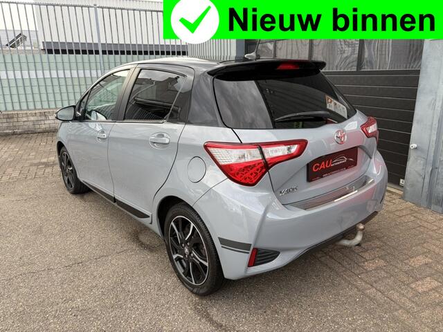 Toyota YARIS 1.5 VVT-i Aspiration Navi|Keyless|Trekhaak|Leder