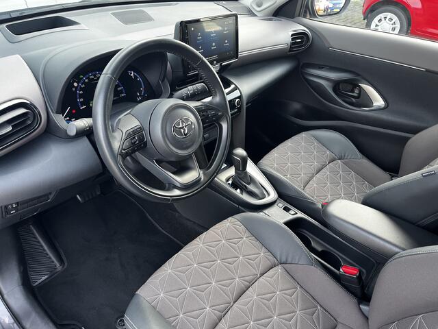 Toyota YARIS Cross 1.5 Hybrid Executive Trekhaak Head up 1e Eigenaar NL auto Dealer onderhouden