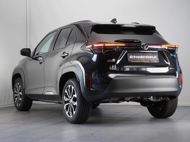 Toyota YARIS Cross 1.5 Hybrid 115 Dynamic + Safety & Winter-pakket | Stuurwiel- En Stoelverwarming | Dodehoekdetectie | Parkeersensoren Voor- en Achter | Botsherkenning | Grootlichtassistent | Apple CarPlay/ Android Auto