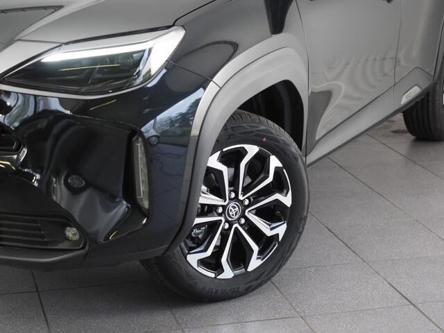 Toyota YARIS Cross 1.5 Hybrid 115 Dynamic + Safety & Winter-pakket | Stuurwiel- En Stoelverwarming | Dodehoekdetectie | Parkeersensoren Voor- en Achter | Botsherkenning | Grootlichtassistent | Apple CarPlay/ Android Auto
