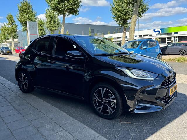 Toyota YARIS 1.5 Hybrid 115 Business Plus