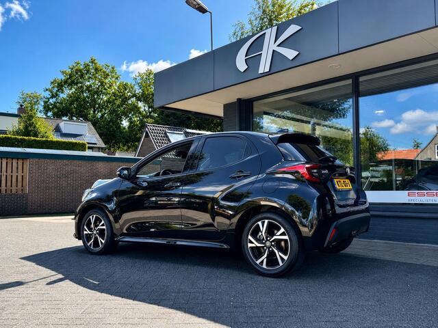 Toyota YARIS 1.5 Hybrid 115 Business Plus