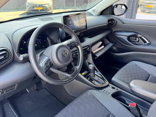 Toyota YARIS 1.5 Hybrid 115 Business Plus
