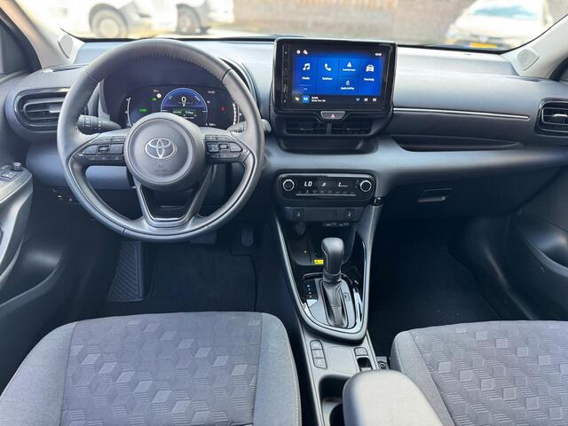 Toyota YARIS 1.5 Hybrid 115 Business Plus