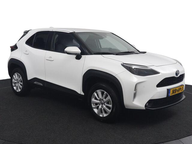 Toyota YARIS Cross 1.5 Hybrid Business Plus | Trekhaak | Keyless Entry | Parkeersensoren Rondom | Navigatie | Privacy Glas |