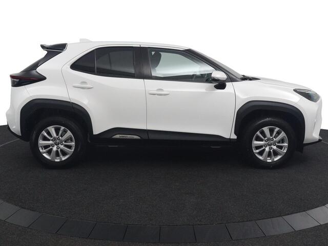 Toyota YARIS Cross 1.5 Hybrid Business Plus | Trekhaak | Keyless Entry | Parkeersensoren Rondom | Navigatie | Privacy Glas |