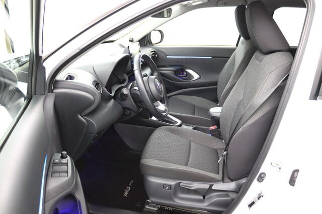 Toyota YARIS Cross 1.5 Hybrid Business Plus | Trekhaak | Keyless Entry | Parkeersensoren Rondom | Navigatie | Privacy Glas |