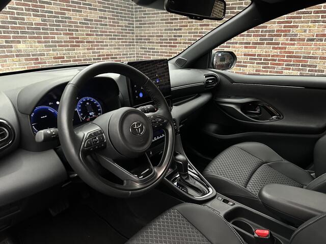 Toyota YARIS 1.5 Hybrid 130 Executive Camera StoelVrwm StuurVrwm NAP