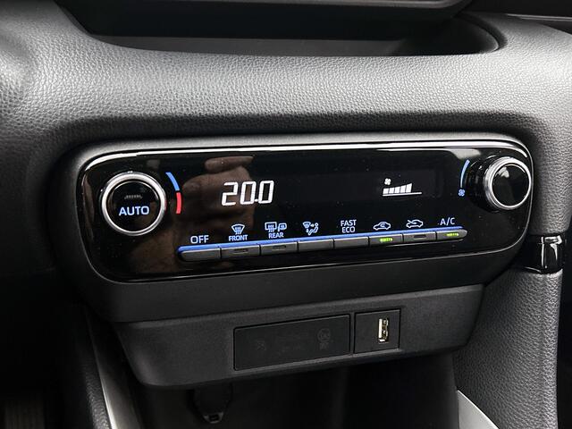 Toyota YARIS 1.5 Hybrid Dynamic