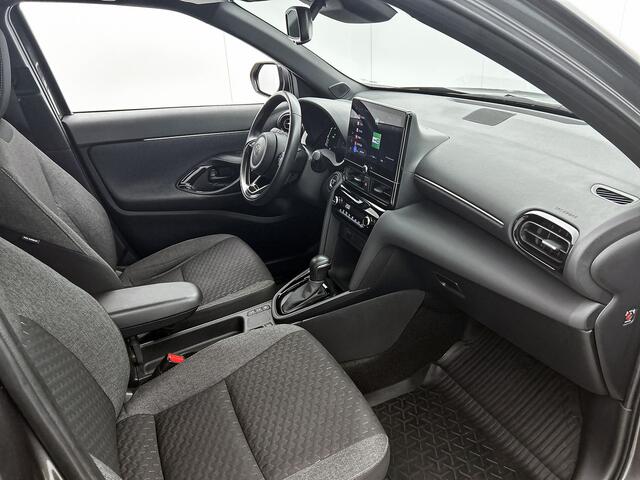 Toyota YARIS Cross 1.5 Hybrid 115 First Edition | Apple Carplay / Android Auto | Achteruitrijcamera | ACC | Climate Control