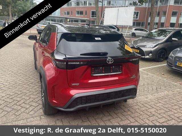Toyota YARIS Cross 1.5 Hybrid GR Sport | Stoelverwarming | Navigatie | Parkeersensoren | Dealer onderhouden